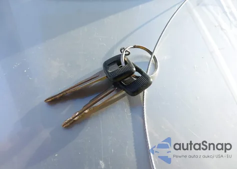 1990 Geo Prizm Lsi из США, поврежденный, VIN 1Y1SK7164LZ043122